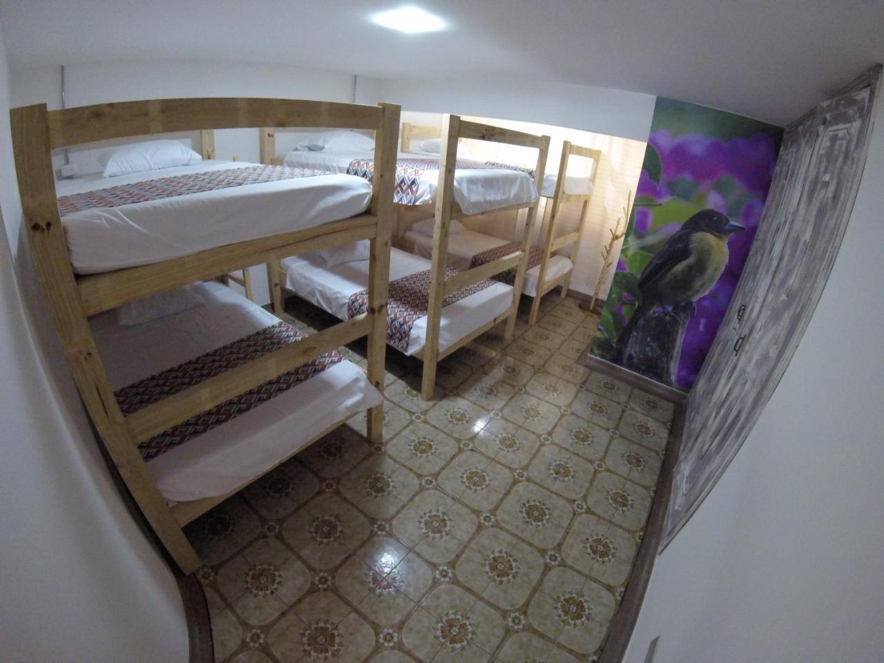 La Otra Mitad Hostel Armenia  Exterior photo