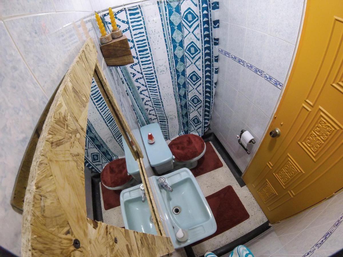 La Otra Mitad Hostel Armenia  Exterior photo